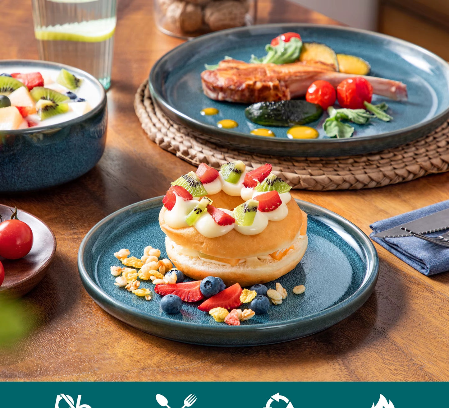 Blue 18-Piece Dinnerware Set (Service for 6)
