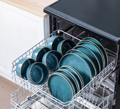 Blue 18-Piece Dinnerware Set (Service for 6)